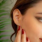 Aretes Argollas Oro Blanco y Diamantes - Imagen 3