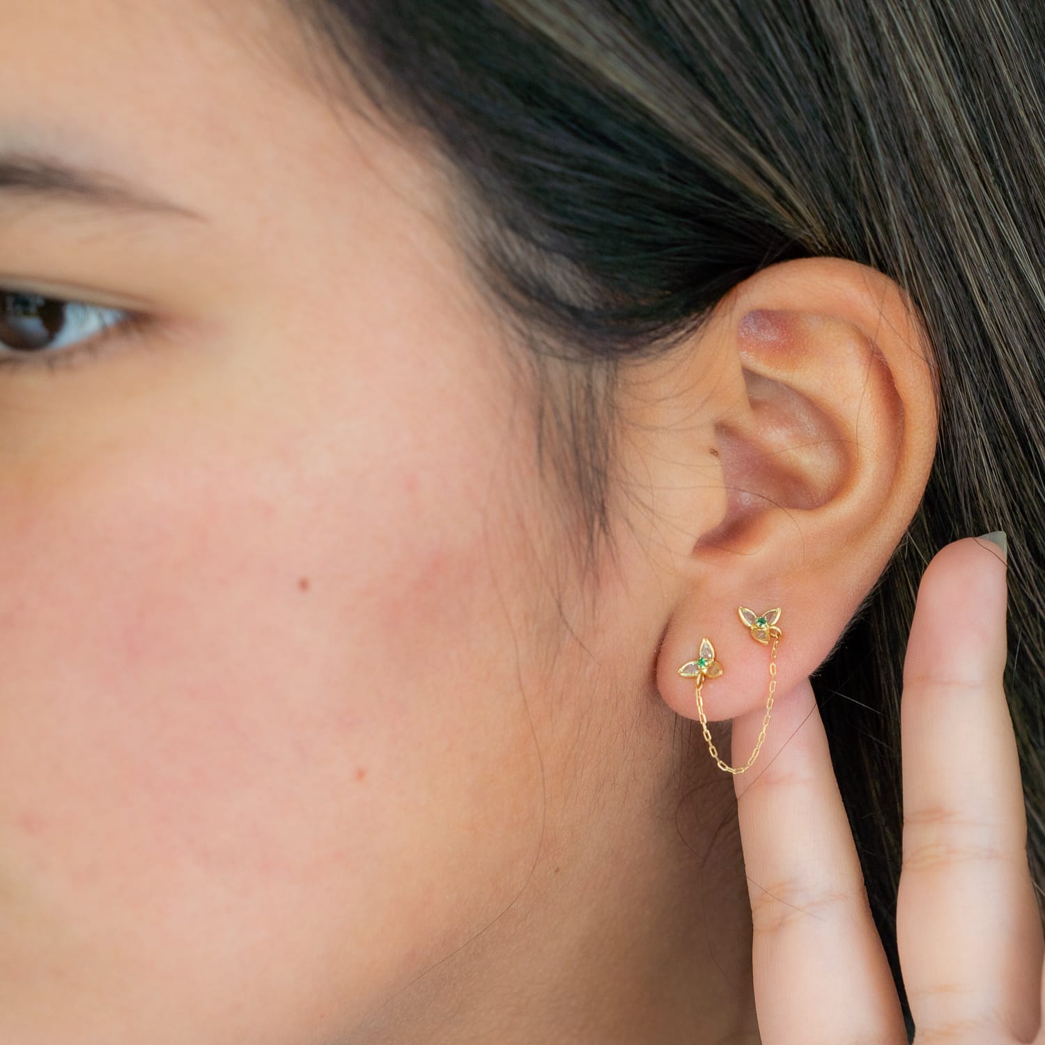 Arete Piercing cadena hojas