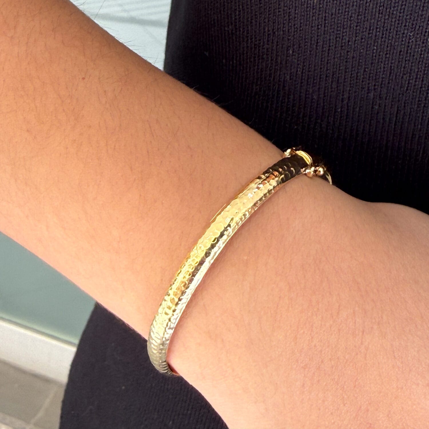 Bangle martillada