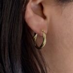 Aretes argollas trenzada - Imagen 2