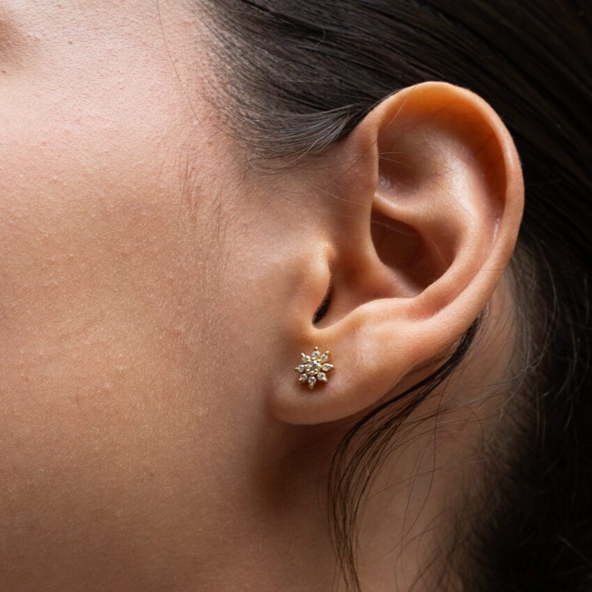Aretes estrella diamante
