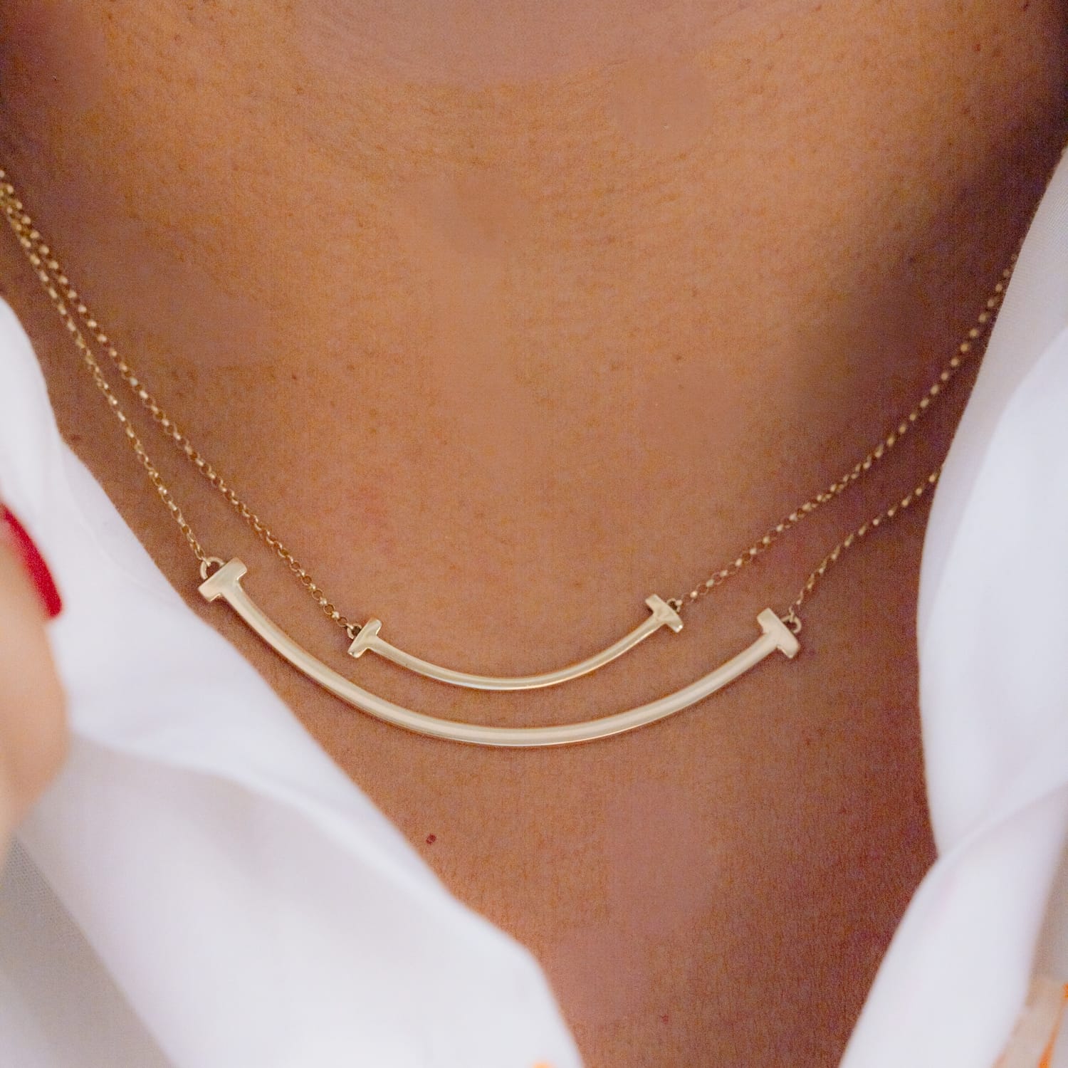 Collar smile